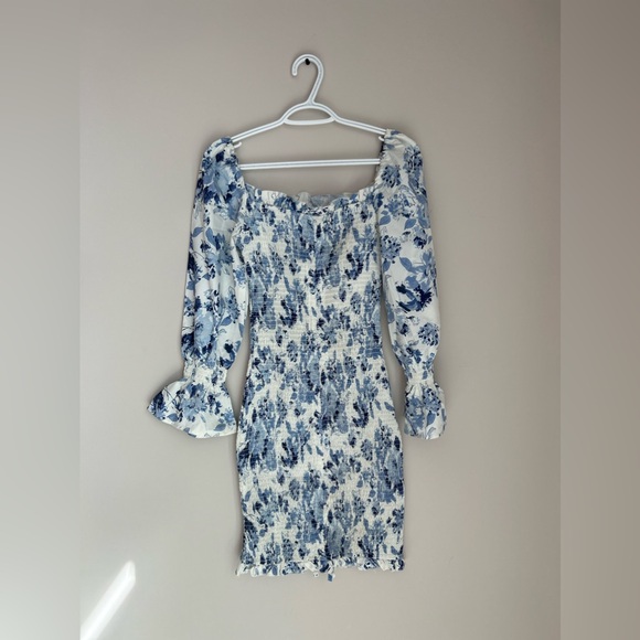 Blue and white floral dress 👗 size M - Picture 2 of 8